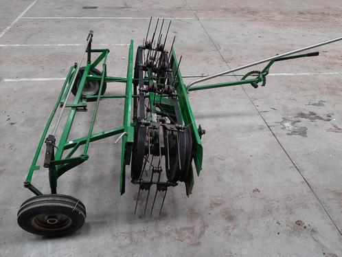 Molon bandhark, Zakelijke goederen, Landbouw | Werktuigen, Akkerbouw, Oogstmachine, Ophalen