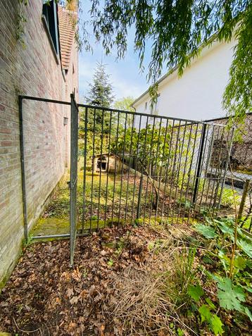 Hondenren/ hondenkennel 6*3m met deur