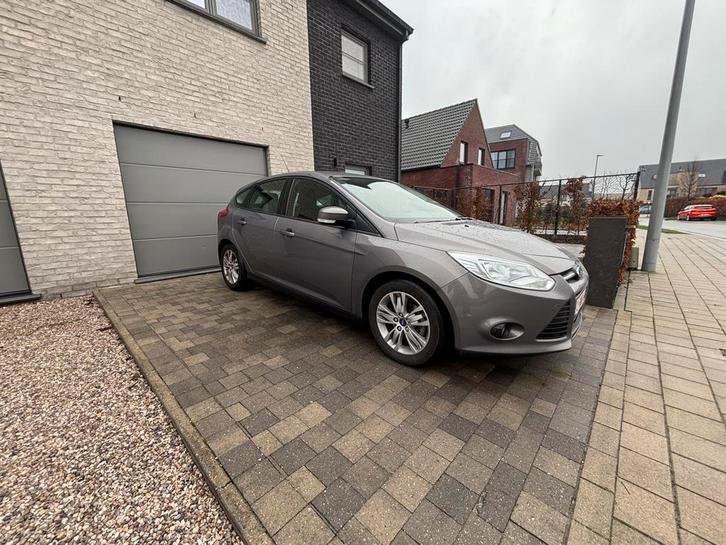 Ford focus  2013.  1.0 turbo  met maar 116500 km, Autos, Ford, Particulier, Focus, ABS, Airbags, Air conditionné, Bluetooth, Ordinateur de bord