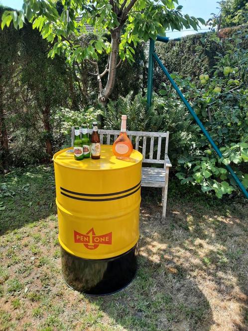 Olie vat 200 liter - leuk als tafel of andere ideeën., Tuin en Terras, Vuurkorven, Zo goed als nieuw, Ophalen