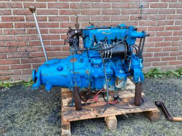 BMC Vedette scheepsmotor, benzine 4 cilinder.  beschikbaar voor biedingen