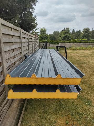 Nieuwe dakplaten 2 stuks beschikbaar voor biedingen