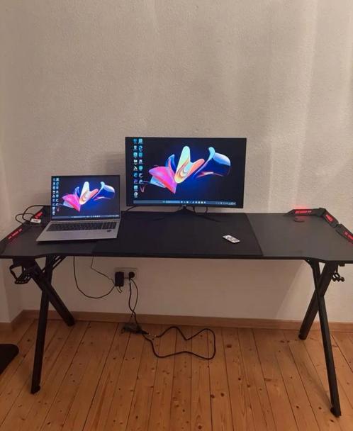 Gaming bureau met Led verlichting 160 x 60cm, Huis en Inrichting, Bureaus, Nieuw, Bureau, Ophalen of Verzenden