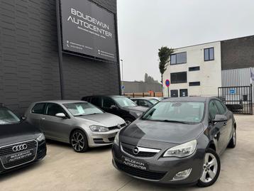 Opel Astra 1.6Benzine -2011 - 176.xxkm -Airco,Navi,Sensor,..