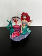 Snow globe  Disney - Little Mermaid Ariel and Sebastian, Ophalen of Verzenden, Overige figuren, Gebruikt, Beeldje of Figuurtje