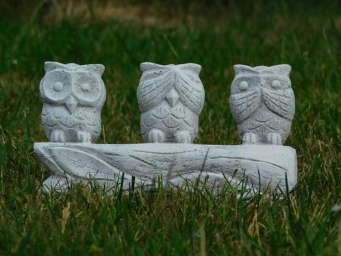 Uiltjes - horen, zien & zwijgen - vol steen, Tuin en Terras, Tuinbeelden, Dierenbeeld, Steen, Ophalen of Verzenden