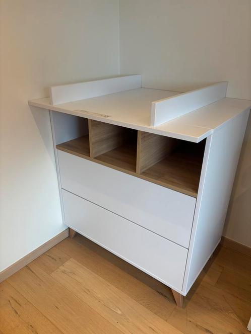 Kinderkamer (Verzorgingstafel + kinderbedje + toebehoren), Kinderen en Baby's, Kinderkamer | Commodes en Kasten, Gebruikt, Ophalen