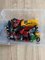 Bakje met speelgoed verzamel auto’s