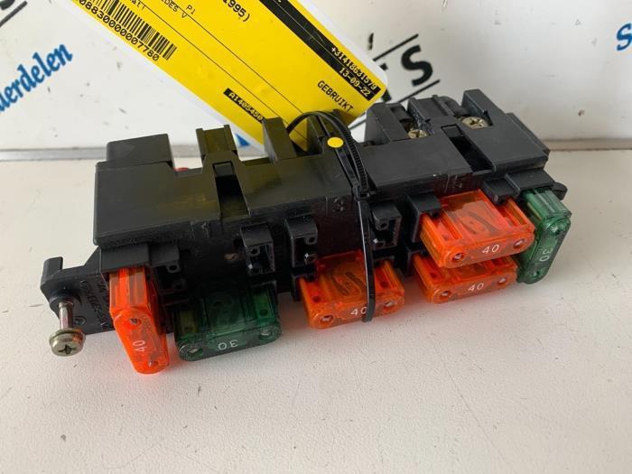 Zekeringkast van een Mercedes S-Klasse, Auto-onderdelen, Elektronica en Kabels, Mercedes-Benz, Gebruikt, 3 maanden garantie, Ophalen of Verzenden