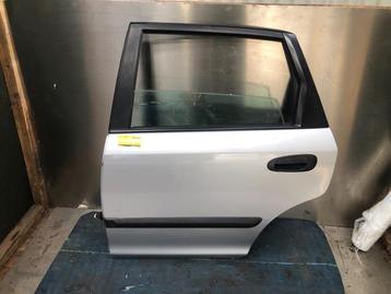 Portier 4Deurs links-achter van een Honda Civic beschikbaar voor biedingen