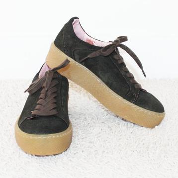 Belles chaussures SPM en daim -s29 (taille 37) €35, -, SPM, Autres couleurs, Comme neuf, Autres types