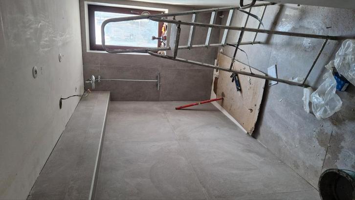 Ouvrier polivalent 20 ans de metier 0465 41 80 07, Bricolage & Construction, Bricolage & Rénovation Autre, Comme neuf, Enlèvement ou Envoi