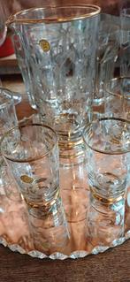 Verres anciens et carafe Doyen, Enlèvement