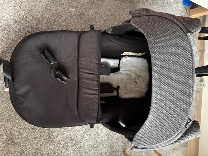 Maxi Cosi Jane Matrix light 2, Kinderen en Baby's, Autostoeltjes, Gebruikt, Maxi-Cosi, 0 t/m 13 kg, Autogordel of Isofix, Ophalen