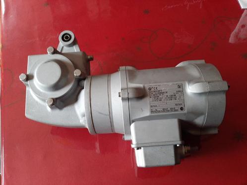 SK NORD motoren 2 met reductie 1 zonder, Doe-het-zelf en Bouw, Motoren, Nieuw, Elektromotor, Ophalen