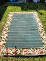 Tapijt 290 x 200 groen oosters bloemen, Huis en Inrichting, Ophalen, Zo goed als nieuw, Groen