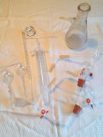 Bocal vintage d'équipement de laboratoire en verre comprenan, Enlèvement