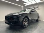 Maserati Levante 3.0 V6 *GARANTIE 12 MOIS*TOIT OUVRANT*CAMER, Autos, SUV ou Tout-terrain, 5 places, Noir, Automatique