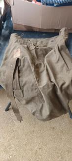 Sac de paquetage militaire kaki, Enlèvement ou Envoi