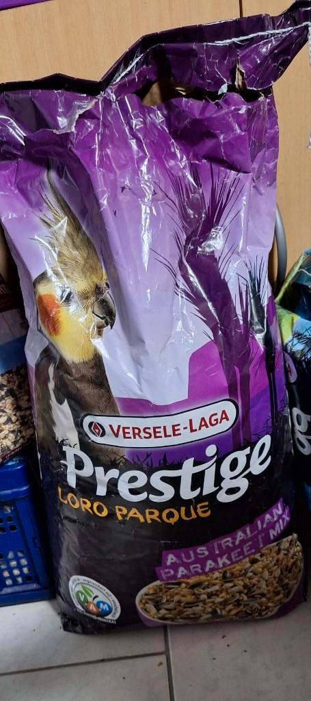 Vogelvoer en snacks, Dieren en Toebehoren, Dierenvoeding, Ophalen of Verzenden