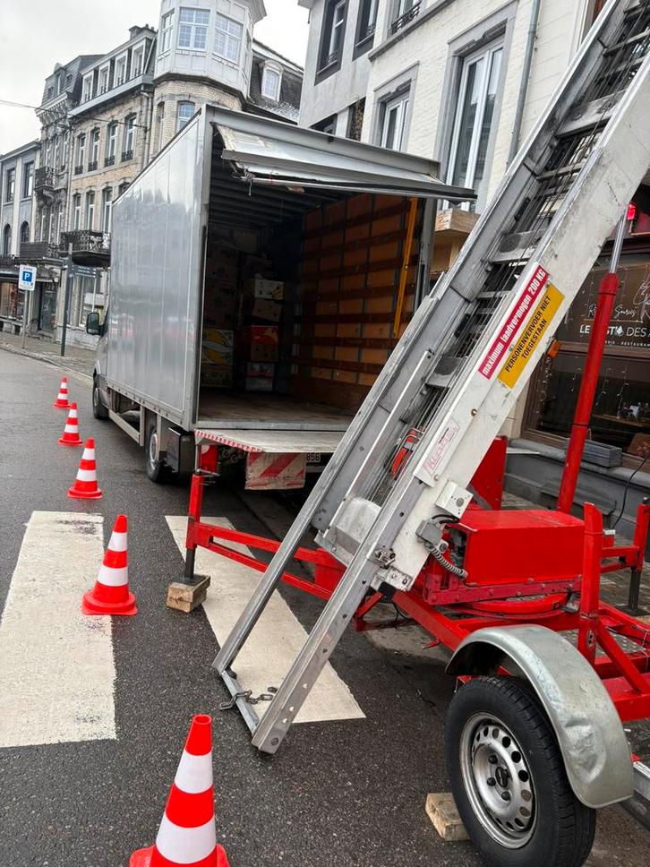 DÉMÉNAGEMENT – INTERNATIONAL–VIDE MAISON –DÉBARRAS –LIFT, Diensten en Vakmensen, Verhuizers en Opslag