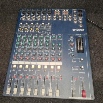 Mixeur/mixeur YAMAHA MG124C, Enlèvement ou Envoi, Comme neuf