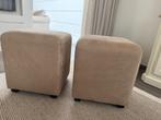 Twee stoffen poefs, Ophalen, Minder dan 50 cm, Vierkant, Minder dan 50 cm