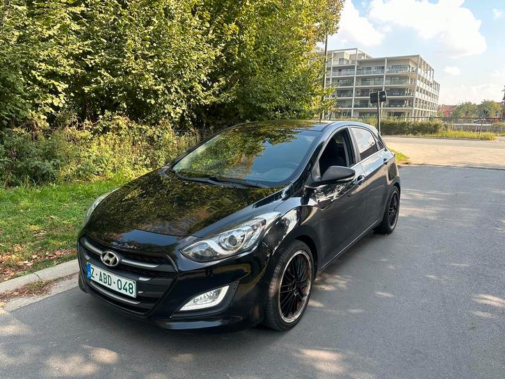 HYUNDAI I30 BLACK EDITION • EURO 6B •, Auto's, Hyundai, Bedrijf, Te koop, i30, ABS, Adaptive Cruise Control, Airbags, Airconditioning