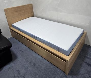 Bed eenpersoons 90x200 cm van Ikea Malm/Vesteroy/Lonset beschikbaar voor biedingen