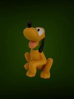 Figurine Pluto en porcelaine de 11 cm de haut Disney, Comme neuf, Statue ou Figurine, Enlèvement ou Envoi, Dingo ou Pluto