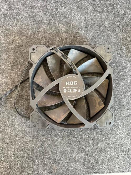 4x ASUS ROG 140mm Case Fans (Model A14SL12S), Computers en Software, Computerkoelers, Zo goed als nieuw, Luchtkoeling, Ophalen of Verzenden
