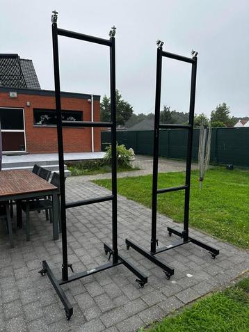 Ballettorens / Truss laders beschikbaar voor biedingen