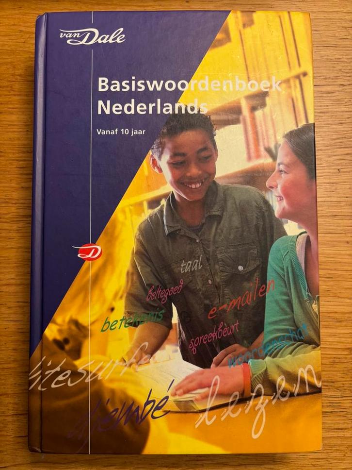 Van Dale Basiswoordenboek Nederlands, Livres, Dictionnaires, Néerlandais, Van Dale, Enlèvement ou Envoi