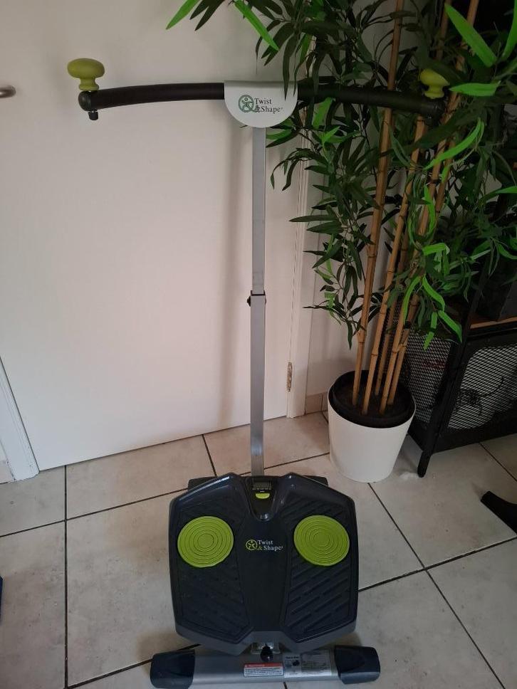 Lichaamstrainer Twist & Shape, Sport en Fitness, Fitnessapparatuur, Gebruikt, Overige typen, Armen, Benen, Borst, Buik, Rug, Ophalen