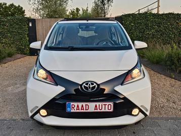 Toyota aygo 1.0 vvti _ toi cabriolet _boîte auto _camera !! beschikbaar voor biedingen