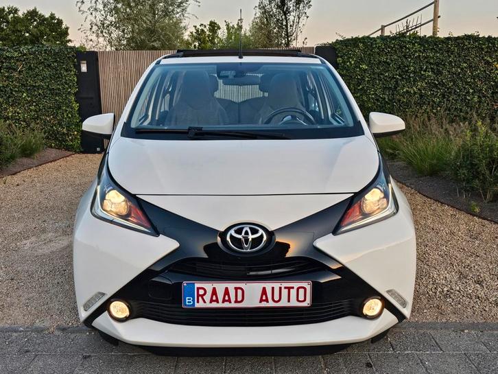 Toyota aygo 1.0 vvti _ toi cabriolet _boîte auto _camera !!, Auto's, Toyota, Bedrijf, Te koop, Aygo, Benzine, Euro 6, Cabriolet