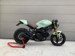Ducati monster 600, Motos