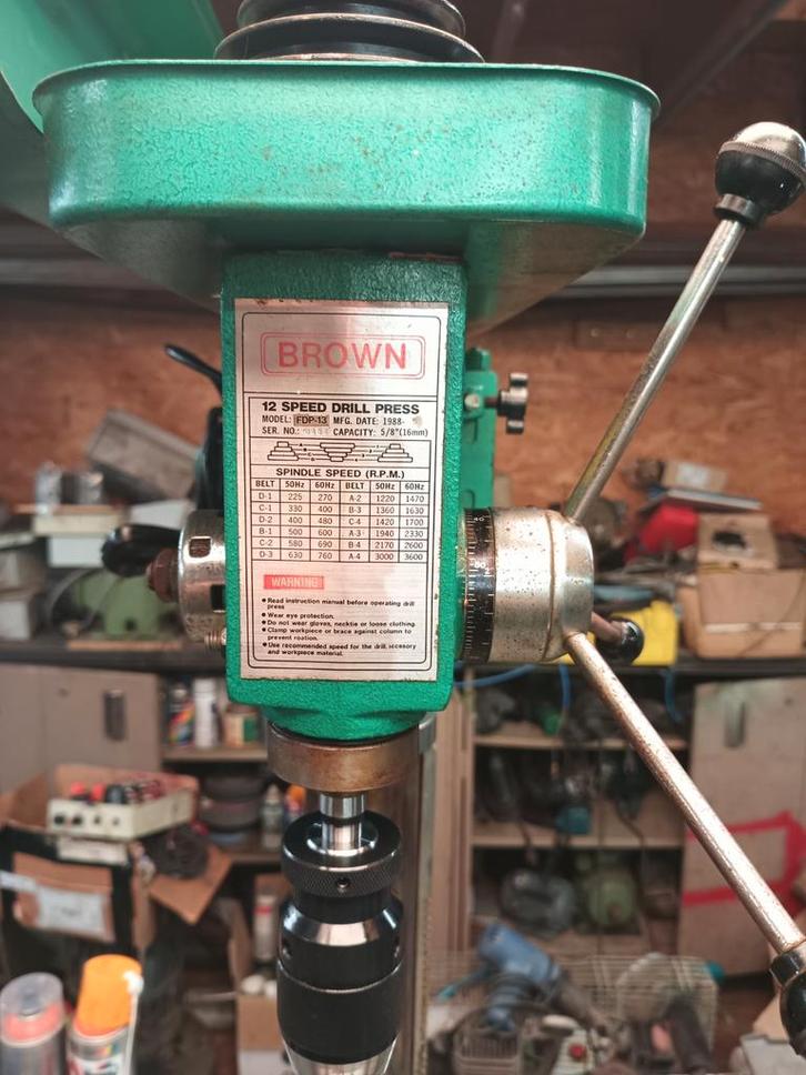 Professionele kolomboormachine BROWN 220V, Doe-het-zelf en Bouw, Gereedschap | Boormachines, Kolomboormachine, Ophalen