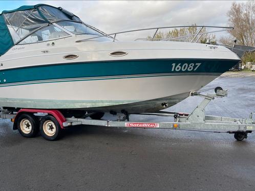 Boot fourwinns cabinecruiser, Watersport en Boten, Speedboten, Zo goed als nieuw, 6 meter of meer, Benzine, 120 tot 200 pk, Polyester