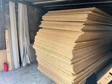 Panneaux OSB, Neuf, Planche, 200 à 250 cm, Autres essences de bois