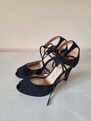 Chaussures en cuir Unisa, taille 36, Enlèvement ou Envoi, Porté