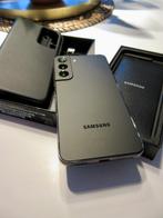 Pakket: Samsung Galaxy S22 - Galaxy Watch Classic 6, Telecommunicatie, Mobiele telefoons | Samsung, Ophalen of Verzenden, Zo goed als nieuw