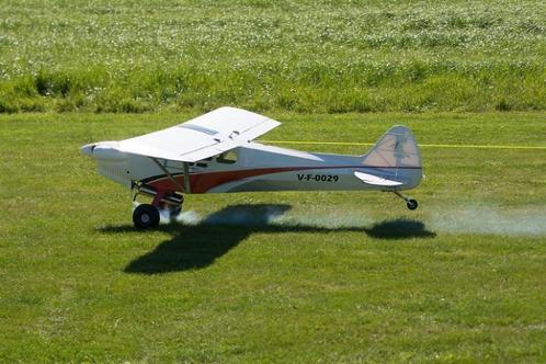 Cubcrafter - XCUB 60CC - Hangar 9, Hobby en Vrije tijd, Modelbouw | Radiografisch | Vliegtuigen, Gebruikt, Benzine, Ophalen