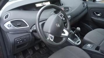 Renault MeganeScenic 1.5D Bj 2011 170000km 7 plaatsen Airco beschikbaar voor biedingen