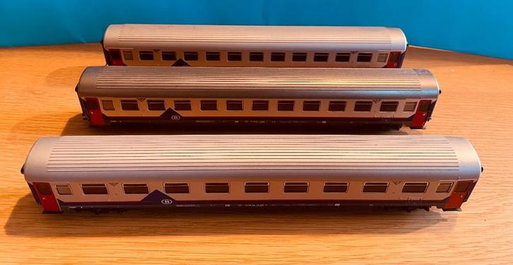 Märklin H0 NMBS/SNCB - 2 x 4352 + 1 x 4351, Hobby en Vrije tijd, Modeltreinen | H0, Nieuw, Wagon, Gelijkstroom of Wisselstroom