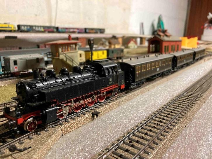 Train vapeur allemand MARKLIN DB, Hobby & Loisirs créatifs, Trains miniatures | HO, Comme neuf, Set de Trains, Märklin, Analogique