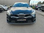 Kia Ceed SW benzine, 2023 CARPLAY/ CAMERA, Auto's, Kia, Voorwielaandrijving, Euro 6, Zwart, 1000 cc