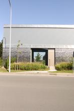 Nieuwbouwmagazijn van 187 m² met commerciële etalage, Articles professionnels, Immobilier d'entreprise, 187 m², Location, Espace commercial