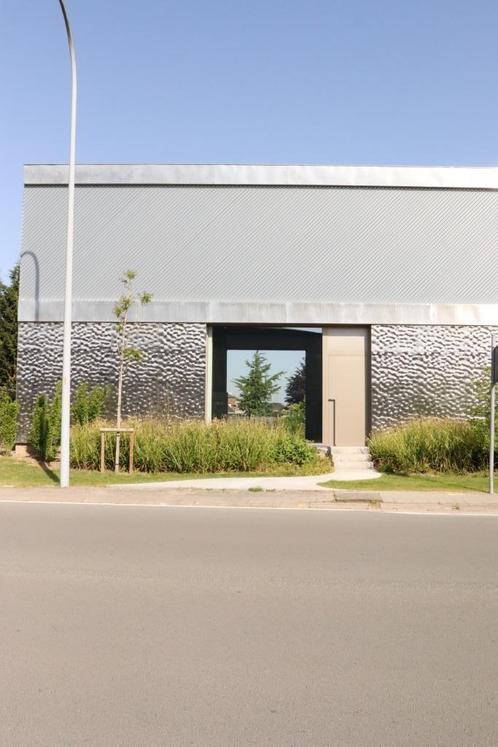Nieuwbouwmagazijn van 187 m² met commerciële etalage, Zakelijke goederen, Bedrijfs Onroerend goed, Bedrijfsruimte, Huur