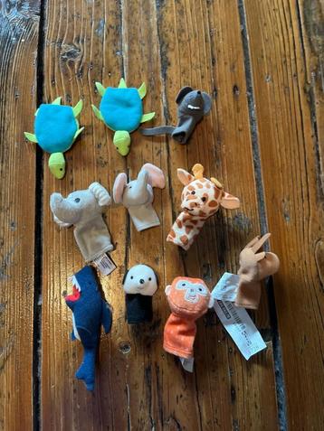 Allerlei leuke vingerpoppetjes beschikbaar voor biedingen